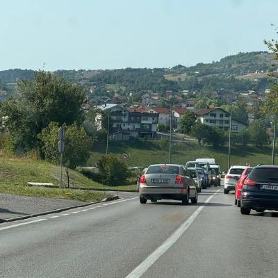Saobraćajka u Šepićima - otežan saobraćaj | Cazin.NET Saobraćajka u Šepićima - otežan saobraćaj | Cazin.NET