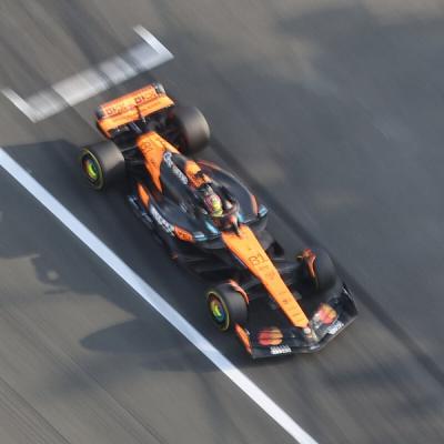 Fenomenalni Piastri slavio i u Saudijskoj Arabiji i preuzeo vodstvo u šampionatu Formule 1 Fenomenalni Piastri slavio i u Saudijskoj Arabiji i preuzeo vodstvo u šampionatu Formule 1