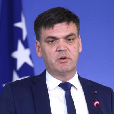 ILIJA CVITANOVIĆ UZDRMAO ČOVIĆEV HDZ: "Imat ćemo kandidata za člana Predsjedništva BiH" ILIJA CVITANOVIĆ UZDRMAO ČOVIĆEV HDZ: "Imat ćemo kandidata za člana Predsjedništva BiH"