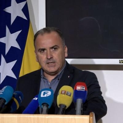 Đonlagić o aferi Viaduct: Preglasavanje je &quot;dimna zavjesa&quot;, Trojka je ovo dogovorila sa SNSD-om i HDZ-om