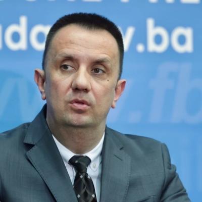 FEDERALNI MINISTAR VEDRAN LAKIĆ: "Zabrinjava činjenica da Vlada Republike Srpske jo&scaron; nije usvojila..."