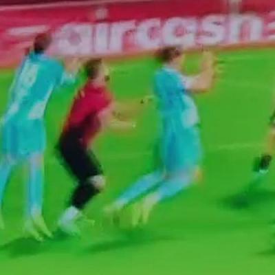 Pogledajte sramotan penal koji je dosudio Gigović u duelu Slobode i Posušja Pogledajte sramotan penal koji je dosudio Gigović u duelu Slobode i Posušja