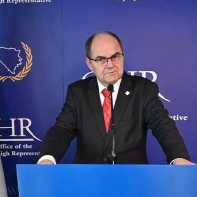 Schmidt razmatra zabranu rada SNSD-a i Dodika!