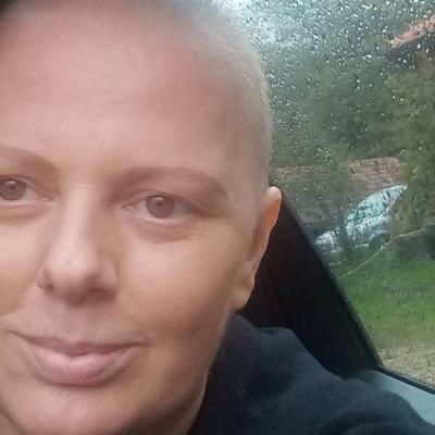 U martu joj je od karcinoma umro suprug, sad Edisi treba naša pomoć da pobijedi rak U martu joj je od karcinoma umro suprug, sad Edisi treba naša pomoć da pobijedi rak