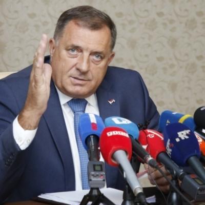 DODIK SE SADA OKOMIO NA OSCE: &quot;Zašto niste reagovali kada je Schmidt zabranio finansiranje dvije političke stranke&quot;