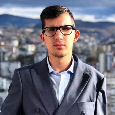 Olujni oblaci donijeli haos u Krajini: Ulice pune vode, moguć grad i novi pljuskovi | Cazin.NET