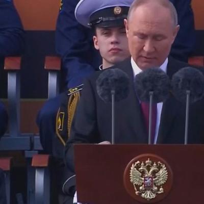 Srednjoškolce iz Istočne Ilidže vode na Putinovu paradu 9. maja u Moskvi, Ćosić pokrovitelj Srednjoškolce iz Istočne Ilidže vode na Putinovu paradu 9. maja u Moskvi, Ćosić pokrovitelj