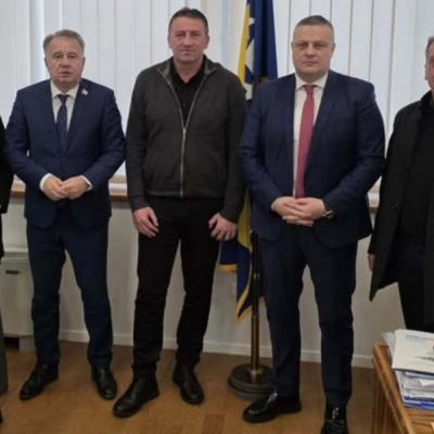 SVOJ SE SVOME RADUJE: Nik&scaron;ić "jača saradnju" s političarem kojem je dva puta oduzet mandat