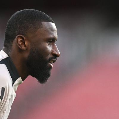 Rüdiger se izvinio sudiji zbog toga što ga je gađao ledom: Nema opravdanja za moje ponašanje Rüdiger se izvinio sudiji zbog toga što ga je gađao ledom: Nema opravdanja za moje ponašanje