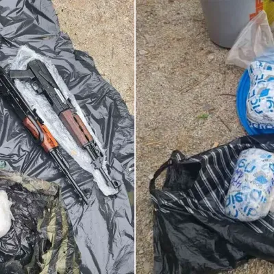 U Velikoj Kladuši uhapšene tri osobe, zaplijenjeno više od kilograma heroina, kokain i oružje U Velikoj Kladuši uhapšene tri osobe, zaplijenjeno više od kilograma heroina, kokain i oružje