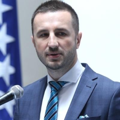 EFENDIĆ RAVNO U METU: &quot;Dodik je u tišini preuzeo i pravosuđe Bosne i Hercegovine&quot; (VIDEO)