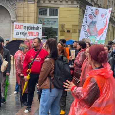 Na protestu u Sarajevu tražena odgovornost za smrt 29 osoba u poplavama u BiH