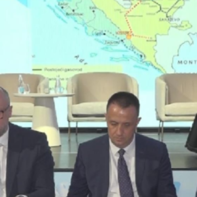 Budućnost USK i gasifikacija: Premijer Nijaz Hušić s Vladom FBiH potpisao Memorandum o saradnji