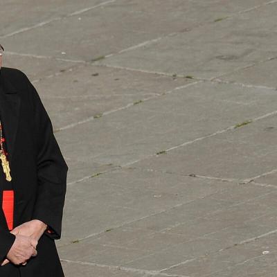 Kardinal koji je ranije kritikovan zbog zataškavanja seksualnog zlostavljanja, zatvara kovčeg pape Franje Kardinal koji je ranije kritikovan zbog zataškavanja seksualnog zlostavljanja, zatvara kovčeg pape Franje