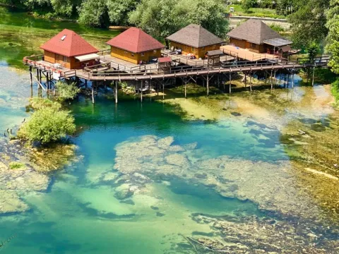 Bosanska Krupa na rijekama Uni i Kru&scaron;nici