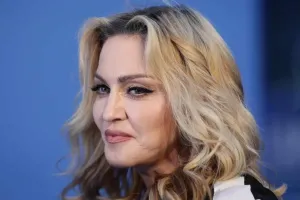 OGLASILA SE SLAVNA POP PJEVAČICA: Madonna poslala poruku građanima Irana...