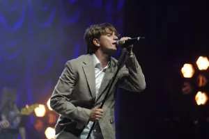 NAJVEĆA MLADA MUZIČKA ZVIJEZDA STIŽE U SARAJEVO: Sprema se spektakl u Skenderiji