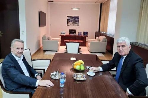 DOK SU SE AVETI KARAĐORĐEVA NADVILI NAD BiH: Dijalog Bo&scaron;njaka i Hrvata je neophodan, ali kako...