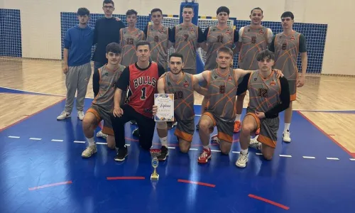 Učenici JU &rdquo;I srednja &scaron;kola&rdquo; Cazin osvojili drugo mjesto na kantonalnom takmičenju u ko&scaron;arci