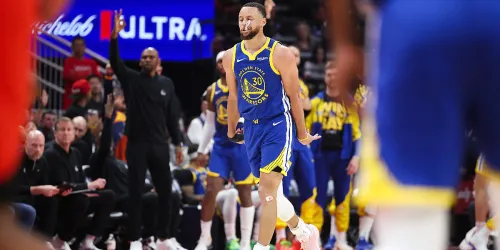 Čudesni Curry odveo Golden State do pobjede i vodstva u seriji protiv Houstona