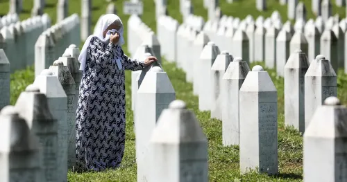 Spomenik žrtvama genocida u Srebrenici biće postavljen u Parizu