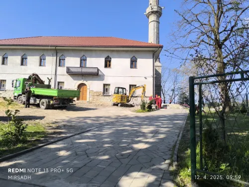 Budimo dio ovog hajirli projekta &ndash;  druga faza obnove Gradske džamije Cazin,