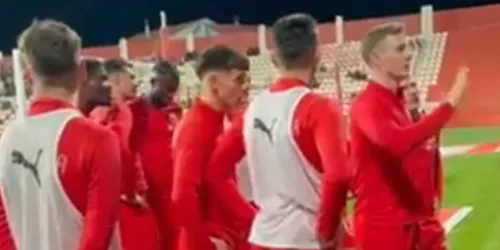 "Cijeli grad priča da je namje&scaron;teno, ne smijete izgubiti": Navijači Veleža postrojili igrače uoči Igmana