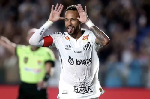 ISCRPLJUJUĆE SMJENE I POVREDE: Neymar se suočava sa tužbom kuharice zbog neizdrživih radnih uslova