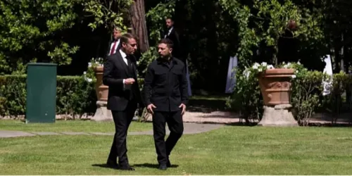 Macron: Ukrajina je spremna na prekid vatre, Putin mora dokazati da želi mir