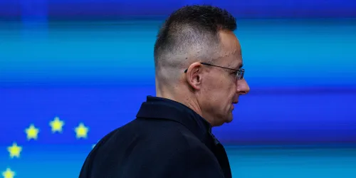 Misterija nakon poraza Orbana: Gdje je nestao Szijjarto i za&scaron;to su mađarski vojni avioni odletjeli za Afriku?