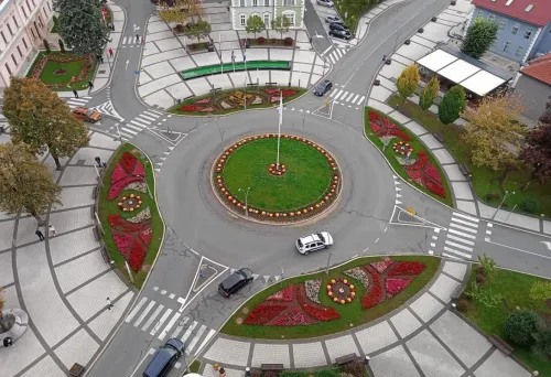 Drama u Cazinu: Sudari, krađe i intervencije vatrogasaca obilježili dan