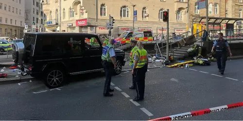 Mu&scaron;karac se vozilom zabio u grupu ljudi na tramvajskoj stanici u Stuttgartu, ima povrijeđenih