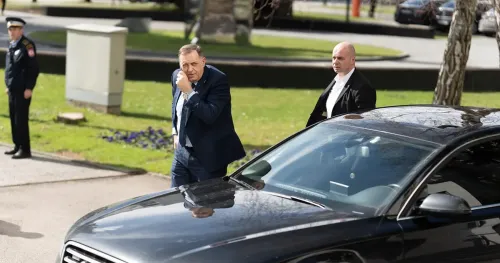 Dodik "vruć krompir" baca u ruke građanima. Opozicija: Imamo odgovor - nećemo se pojaviti (VIDEO)