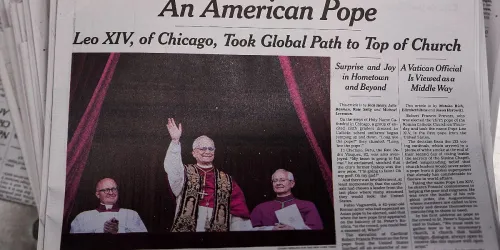 Papa Lav je prilikom prvog pojavljivanja dao tri važne naznake o tome kakav će vođa biti