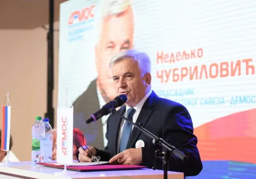 ZAVR&Scaron;NI UDARAC ZA ČUBRILOVIĆA: Napu&scaron;taju ga posljednji poslanici, slijede smjene...