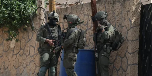 Izrael ponovo zatvorio četiri Palestinca koja je prethodno prema dogovoru oslobodio